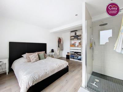 Maison - 136 m² - 6 pièces