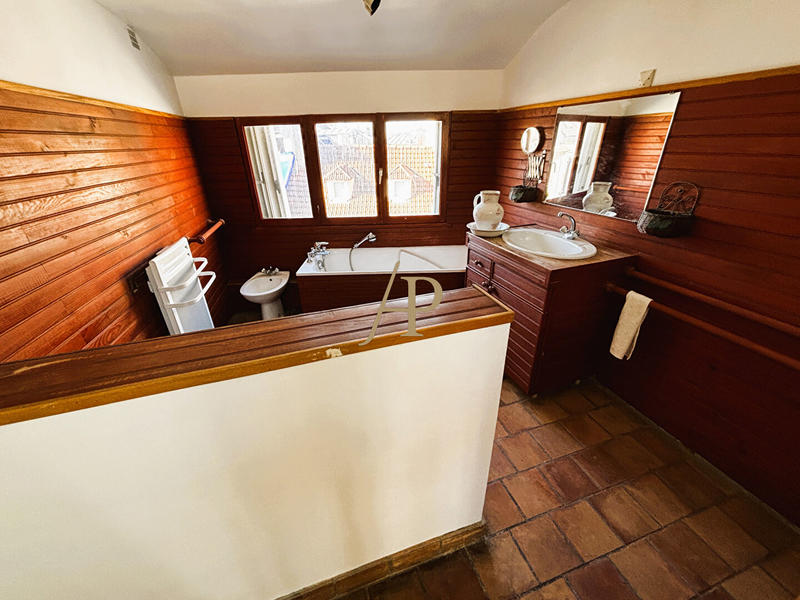 Appartement - 121 m² - 5 pièces