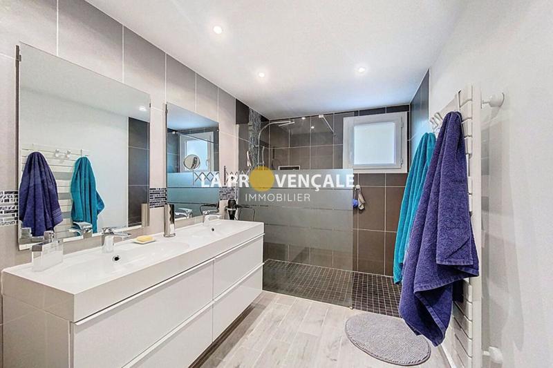 Appartement - 367 m² - 3 pièces