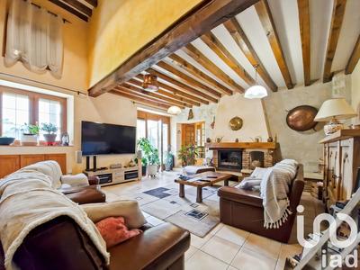 Maison - 211 m² - 8 pièces