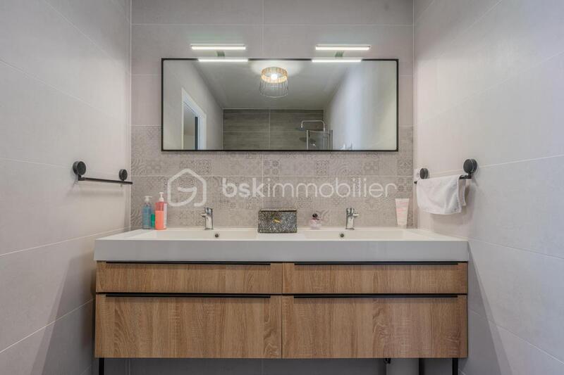 Appartement - 87 m² - 4 pièces