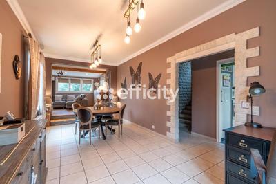 Maison - 137 m² - 6 pièces