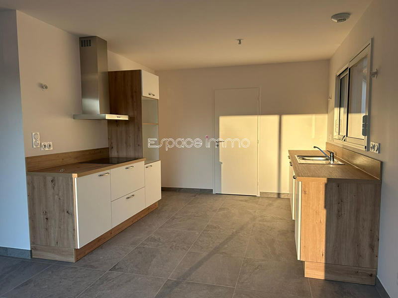 Maison - 84 m² - 4 pièces