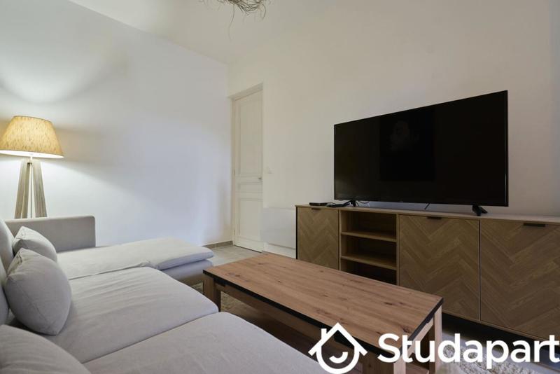 Chambre - 12 m² - 1 pièce