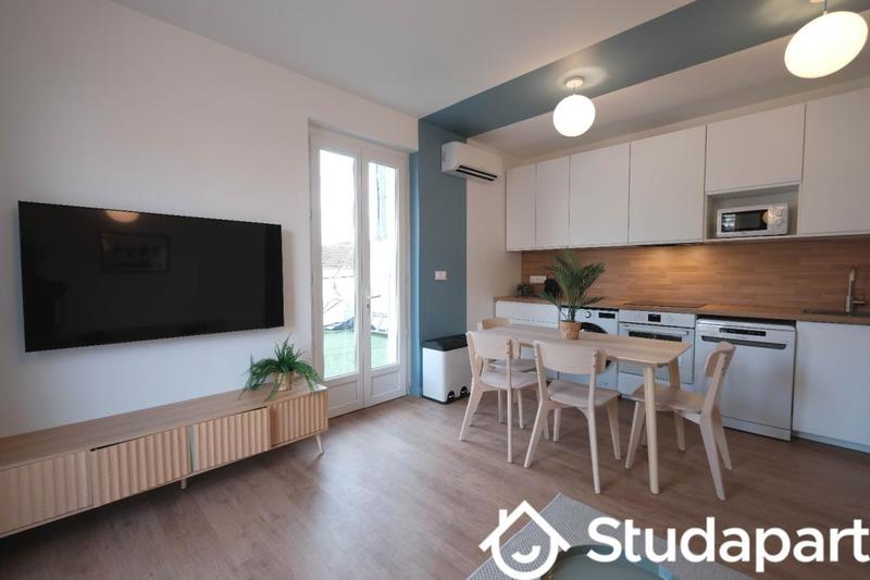 Chambre - 12 m² - 1 pièce