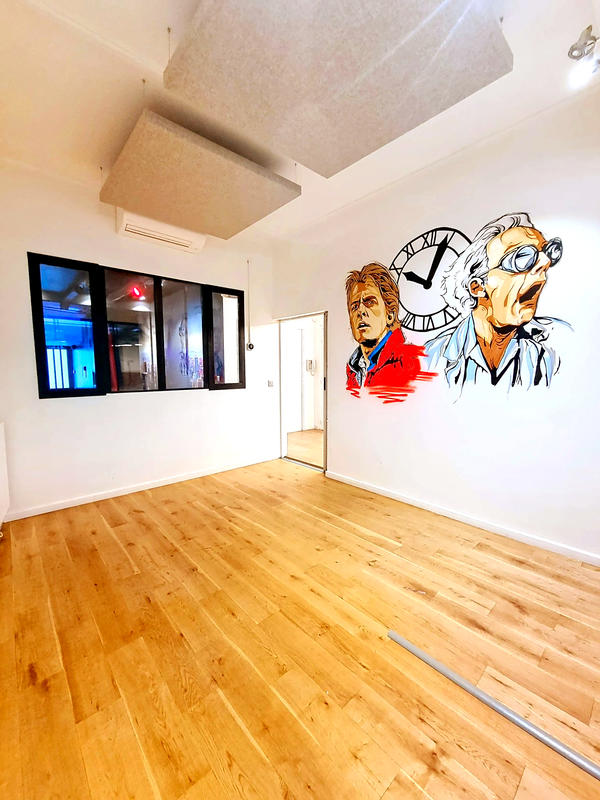 Local d'activité / Entrepôt - 243 m² - 4 pièces