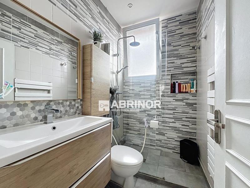 Maison - 101 m² - 5 pièces