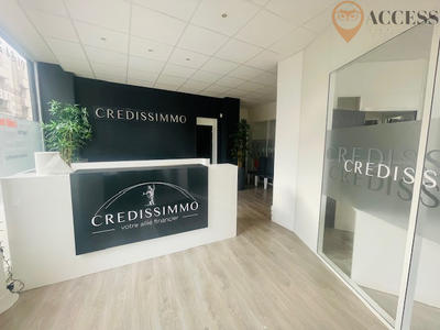 Local commercial - 99 m²