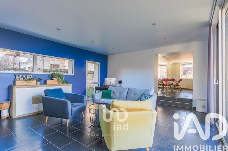 Maison - 218 m² - 8 pièces