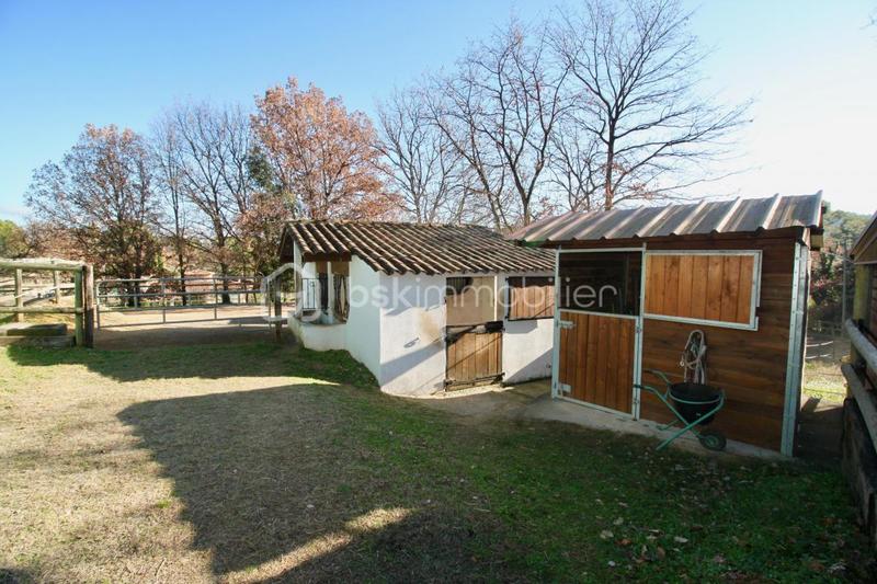 Propriété - 314 m² - 10 pièces