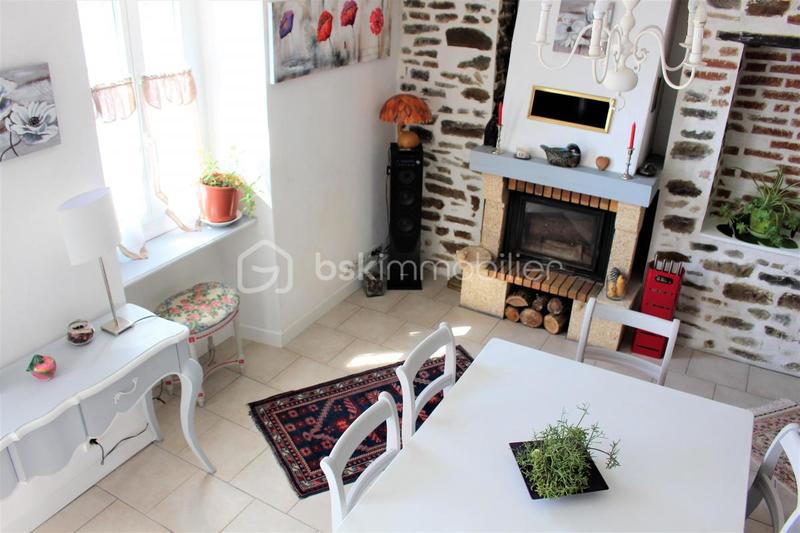 Maison - 168 m² - 8 pièces