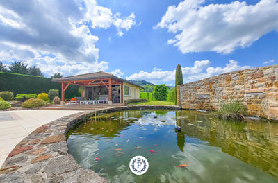 Villa - 250 m² - 8 pièces