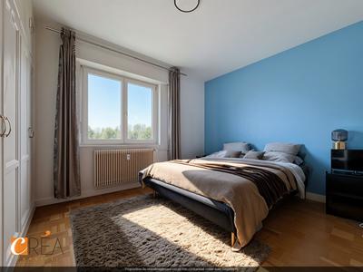 Appartement - 80 m² - 4 pièces