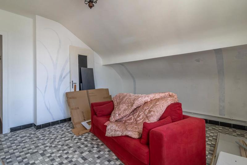 Maison - 228 m² - 12 pièces