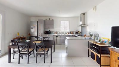 Appartement - 76 m² - 4 pièces