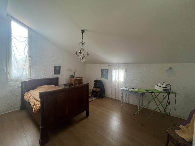 Maison traditionnelle - 112 m² - 6 pièces