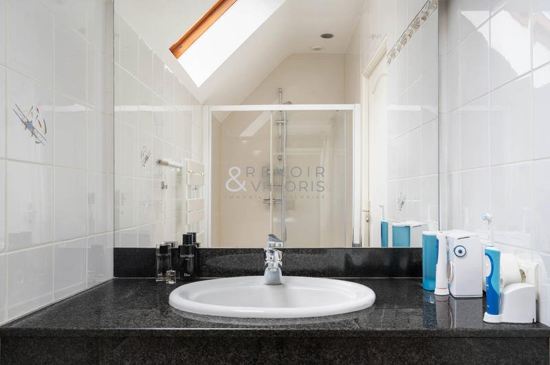 Maison - 269 m² - 7 pièces