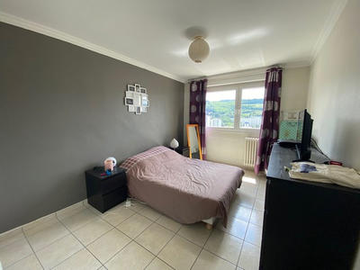 Appartement - 87 m² - 5 pièces