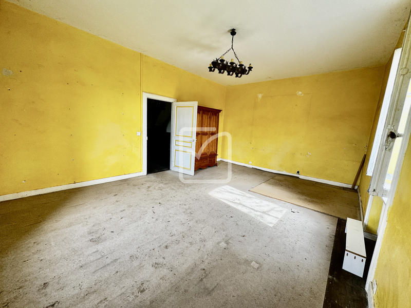 Maison - 128 m² - 9 pièces