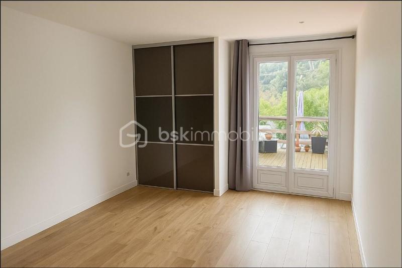 Villa - 160 m² - 5 pièces