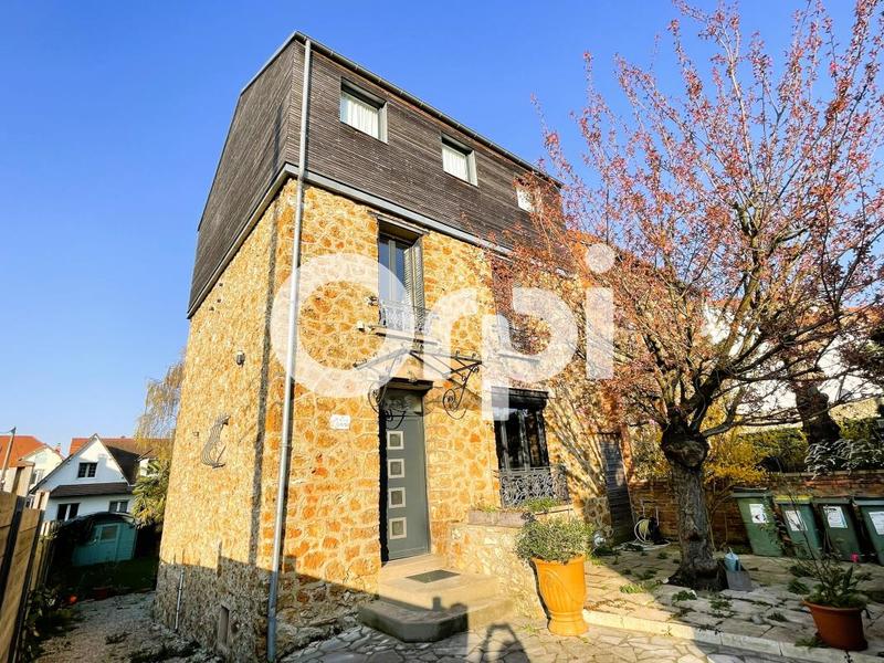 Maison - 161 m² - 8 pièces