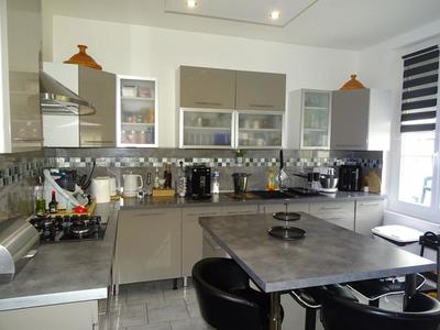 Maison - 135 m² - 6 pièces