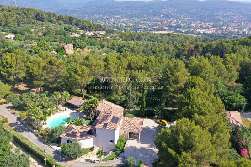 Villa - 300 m² - 7 pièces