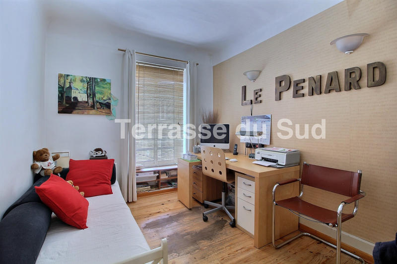 Appartement - 155 m² - 6 pièces