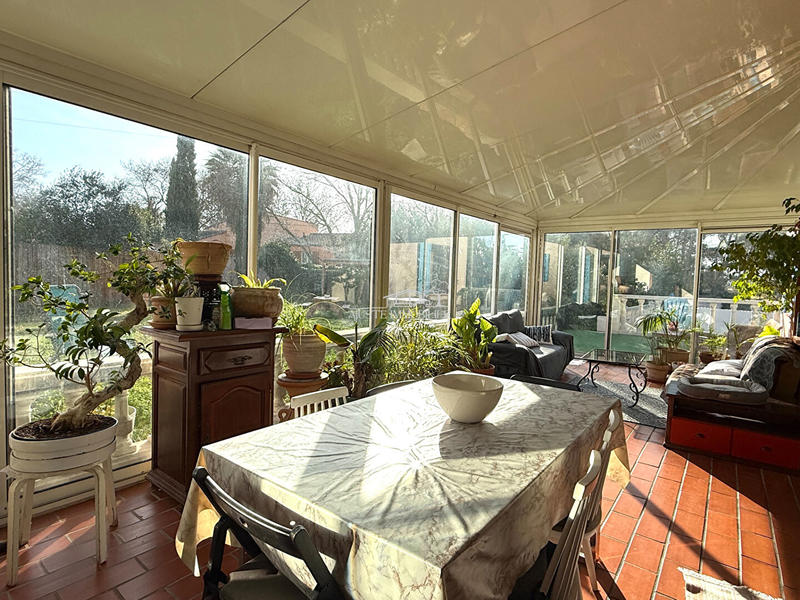 Maison - 230 m² - 8 pièces