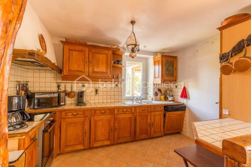 Demeure - 135 m² - 5 pièces