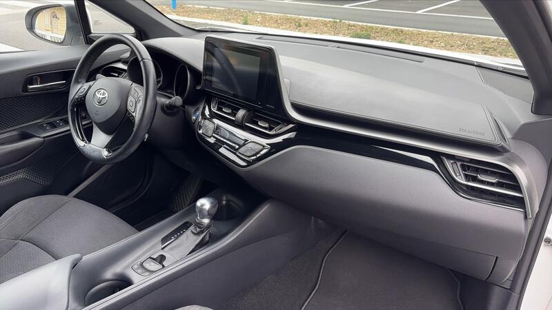 Toyota c-Hr 1.8 Vvt-i 122 Hybrid Cvt Dynamic