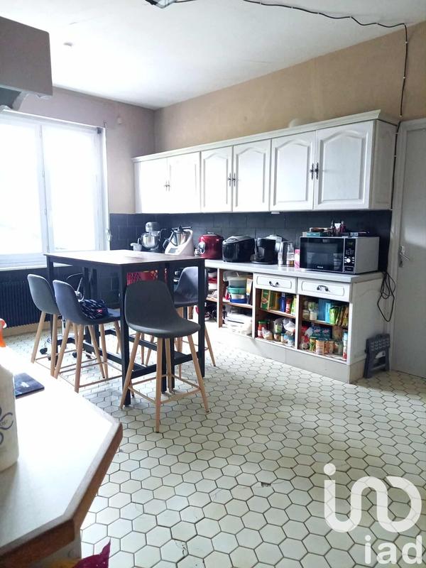 Maison - 205 m² - 10 pièces