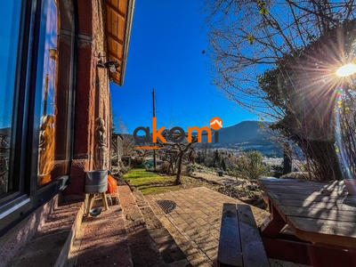 Maison - 203 m² - 10 pièces