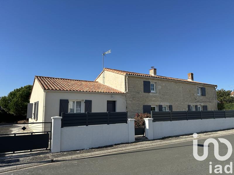 Maison - 209 m² - 8 pièces