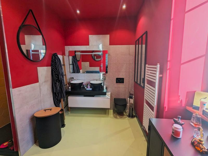 Maison - 232 m² - 6 pièces