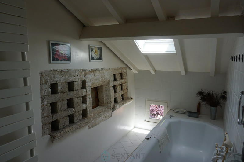 Maison - 380 m² - 12 pièces