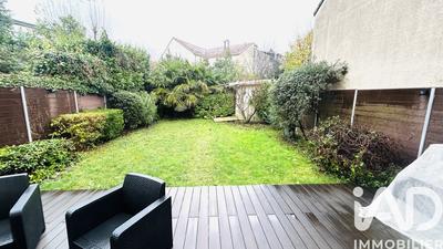 Maison - 186 m² - 8 pièces