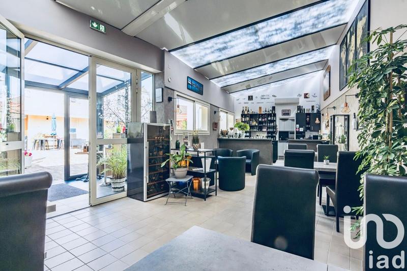 Maison - 469 m² - 12 pièces