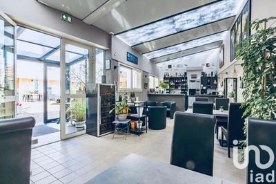 Maison - 469 m² - 12 pièces