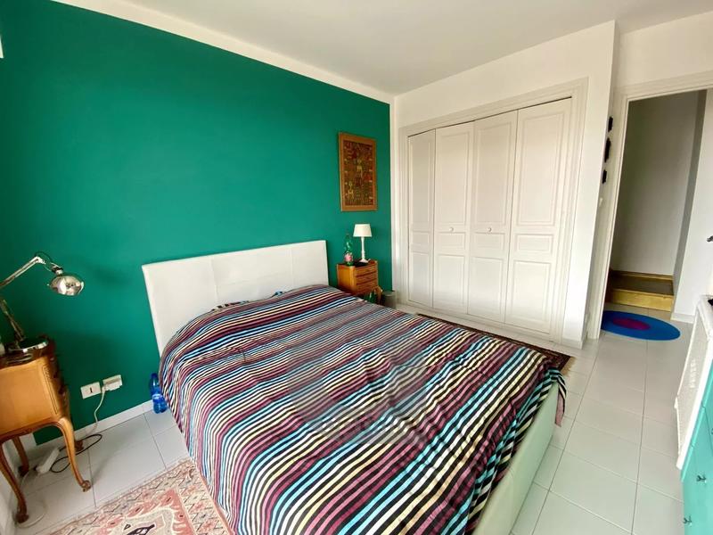 Maison jumelée - 94 m² - 5 pièces