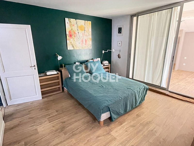 Maison - 204 m² - 6 pièces