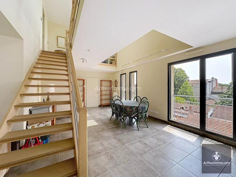 Appartement - 155 m² - 6 pièces