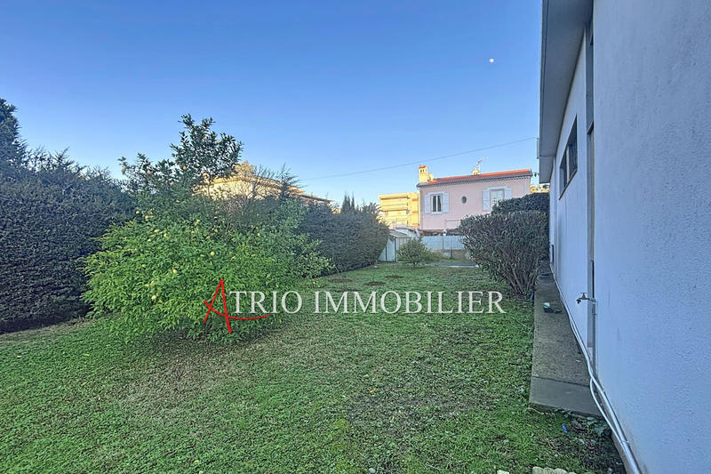 Villa - 276 m² - 5 pièces