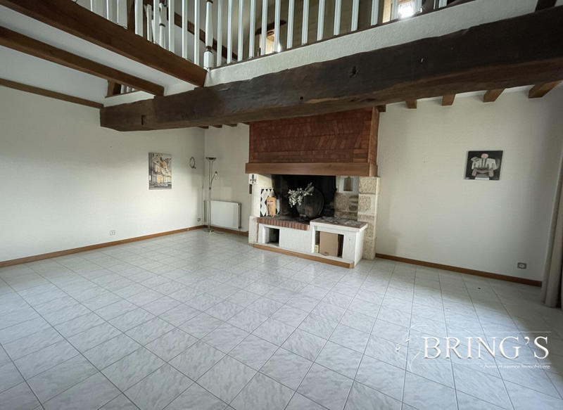 Maison - 215 m² - 8 pièces