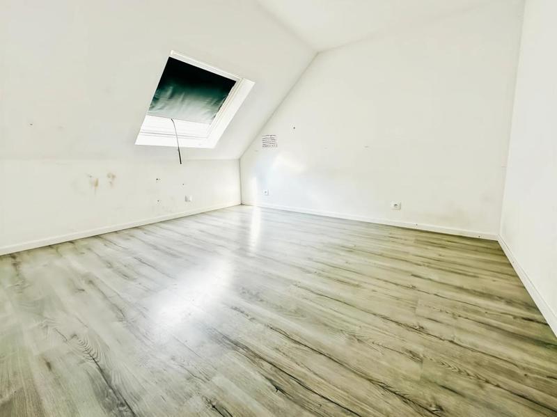 Maison - 102 m² - 5 pièces