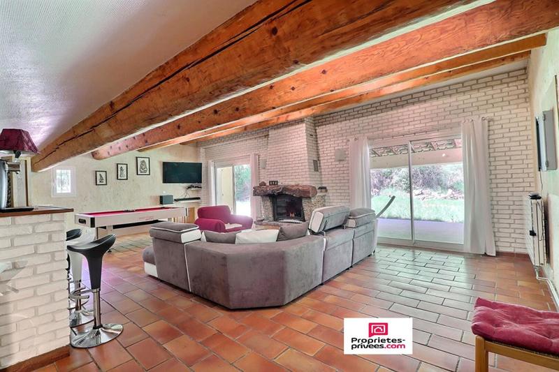 Maison - 310 m² - 10 pièces