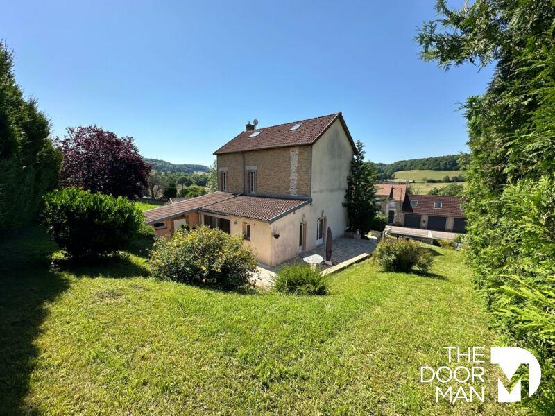 Maison - 200 m² - 7 pièces