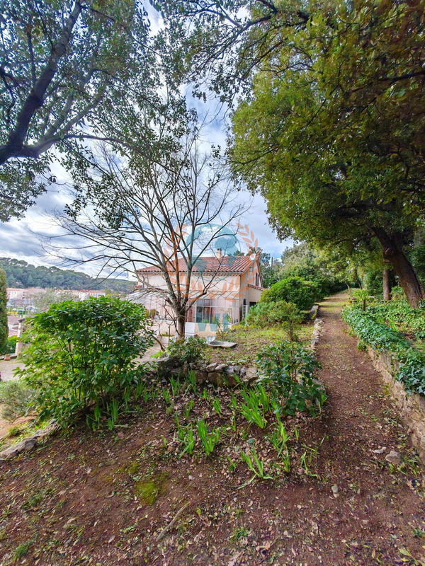 Maison - 155 m² - 6 pièces