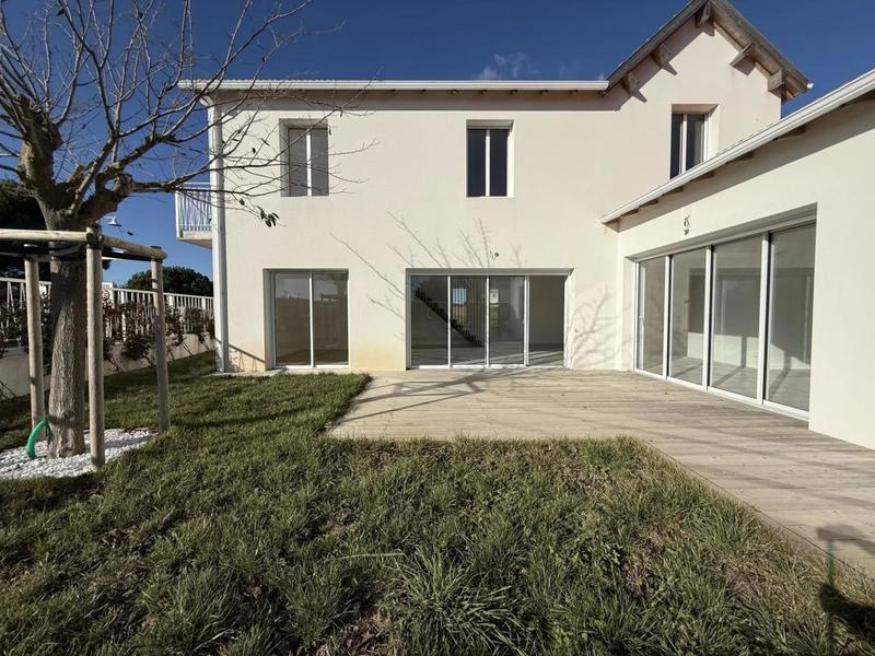 Maison d'architecte - 153 m² - 6 pièces