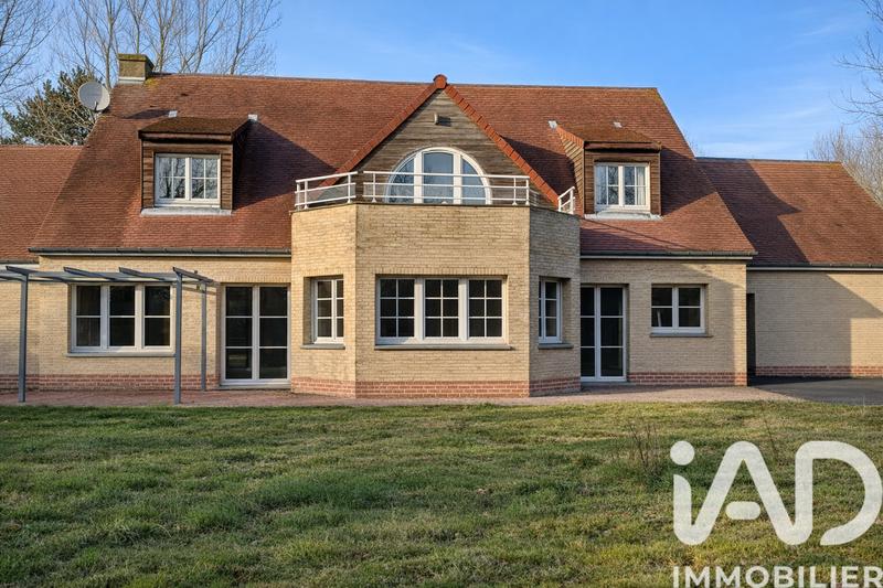 Maison - 313 m² - 7 pièces